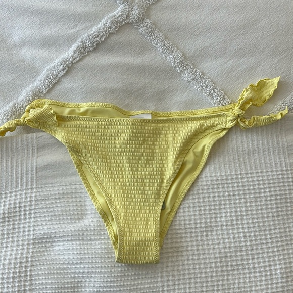 H&M swimsuit bottoms - Picture 3 of 5